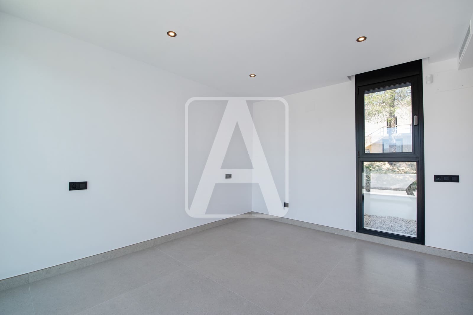 3 soverom Villa til salgs i Calpe / Calp med svømmebasseng garasje - € 1 135 000 (Ref: 7602518)