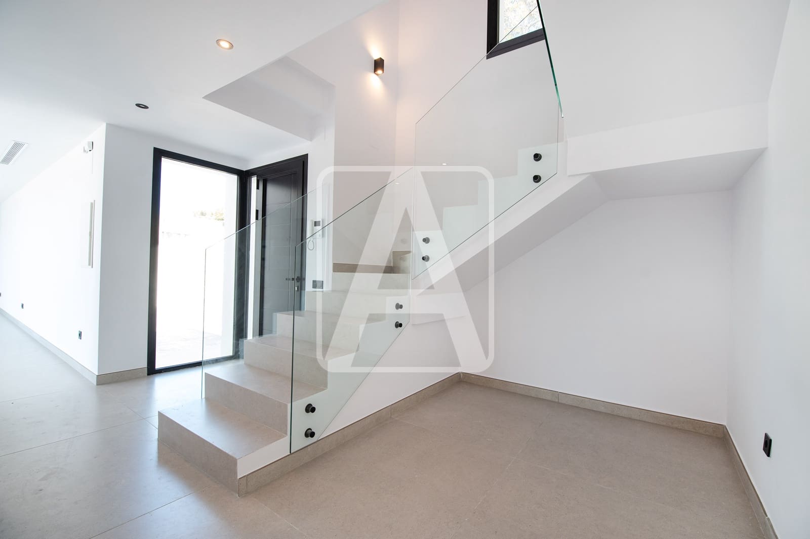 3 soverom Villa til salgs i Calpe / Calp med svømmebasseng garasje - € 1 135 000 (Ref: 7602518)