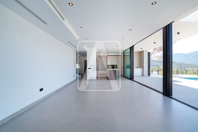 3 slaapkamer Villa te koop in Calpe / Calp met zwembad garage - € 1.135.000 (Ref: 7602518)