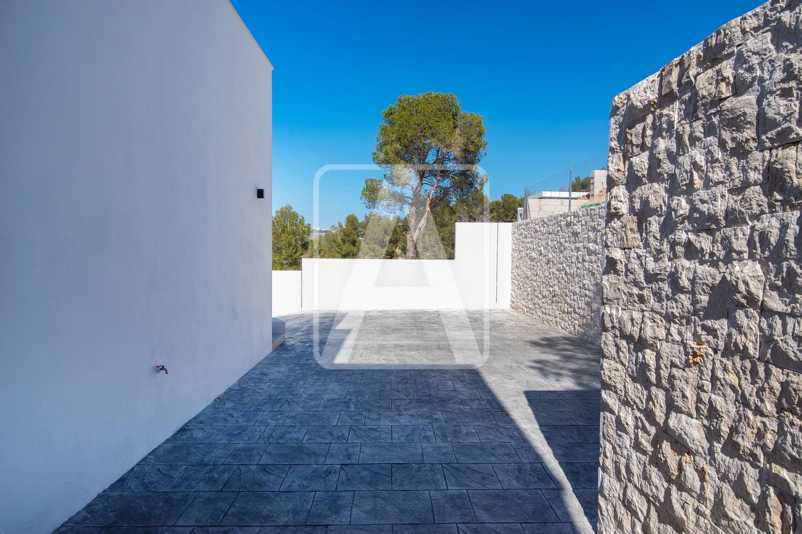3 soverom Villa til salgs i Calpe / Calp med svømmebasseng garasje - € 1 135 000 (Ref: 7602518)