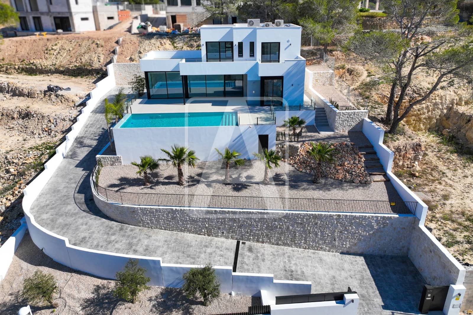 3 soverom Villa til salgs i Calpe / Calp med svømmebasseng garasje - € 1 135 000 (Ref: 7602518)