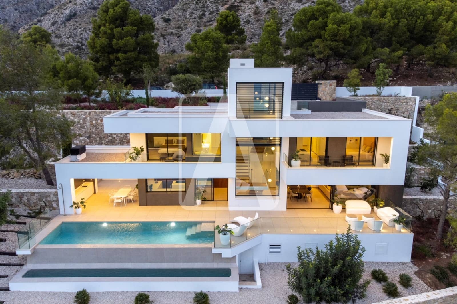 3 bedroom Villa for sale in Altea with pool garage - € 2,257,500 (Ref: 7651925)