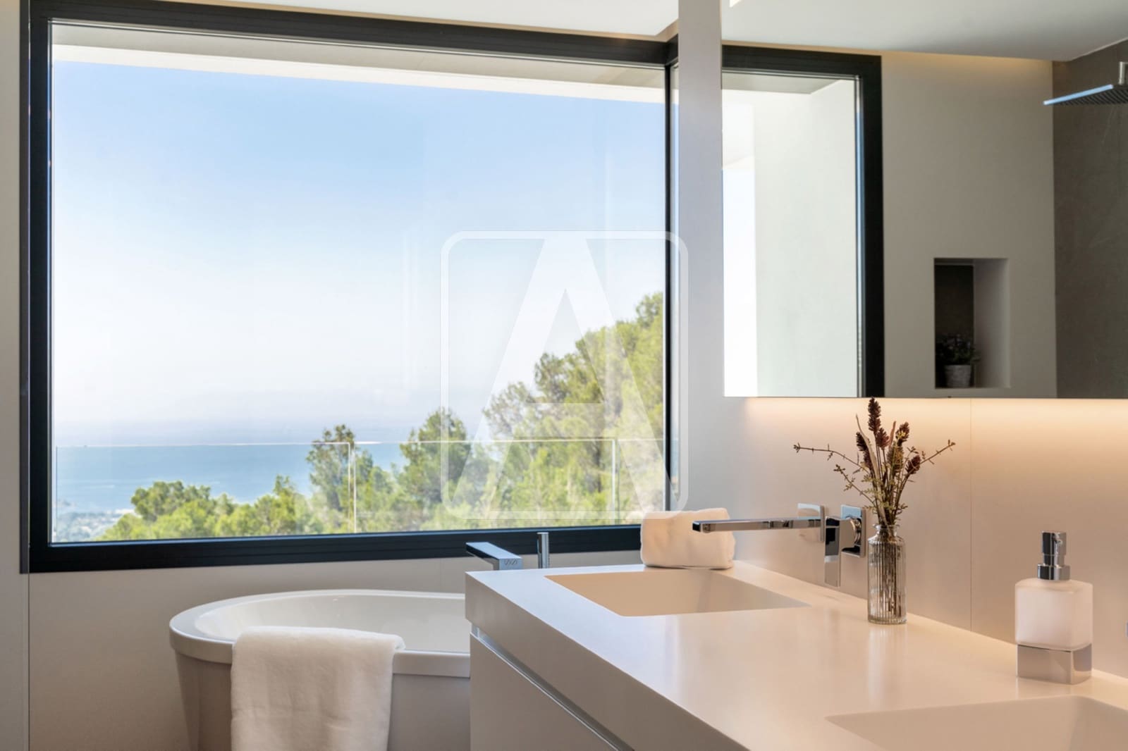 3 bedroom Villa for sale in Altea with pool garage - € 2,257,500 (Ref: 7651925)