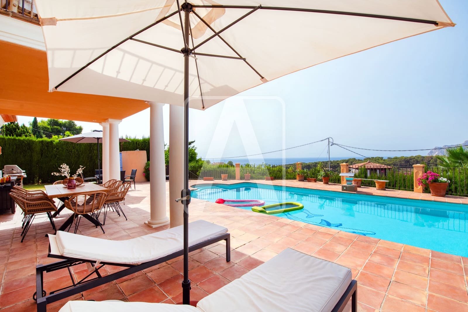3 bedroom Villa for sale in Benissa with pool garage - € 1,150,000 (Ref: 7698442)