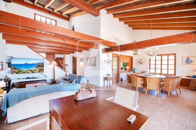 5 bedroom Villa for sale in Moraira, Teulada-Moraira with pool garage - € 2,750,000 (Ref: 7737045)