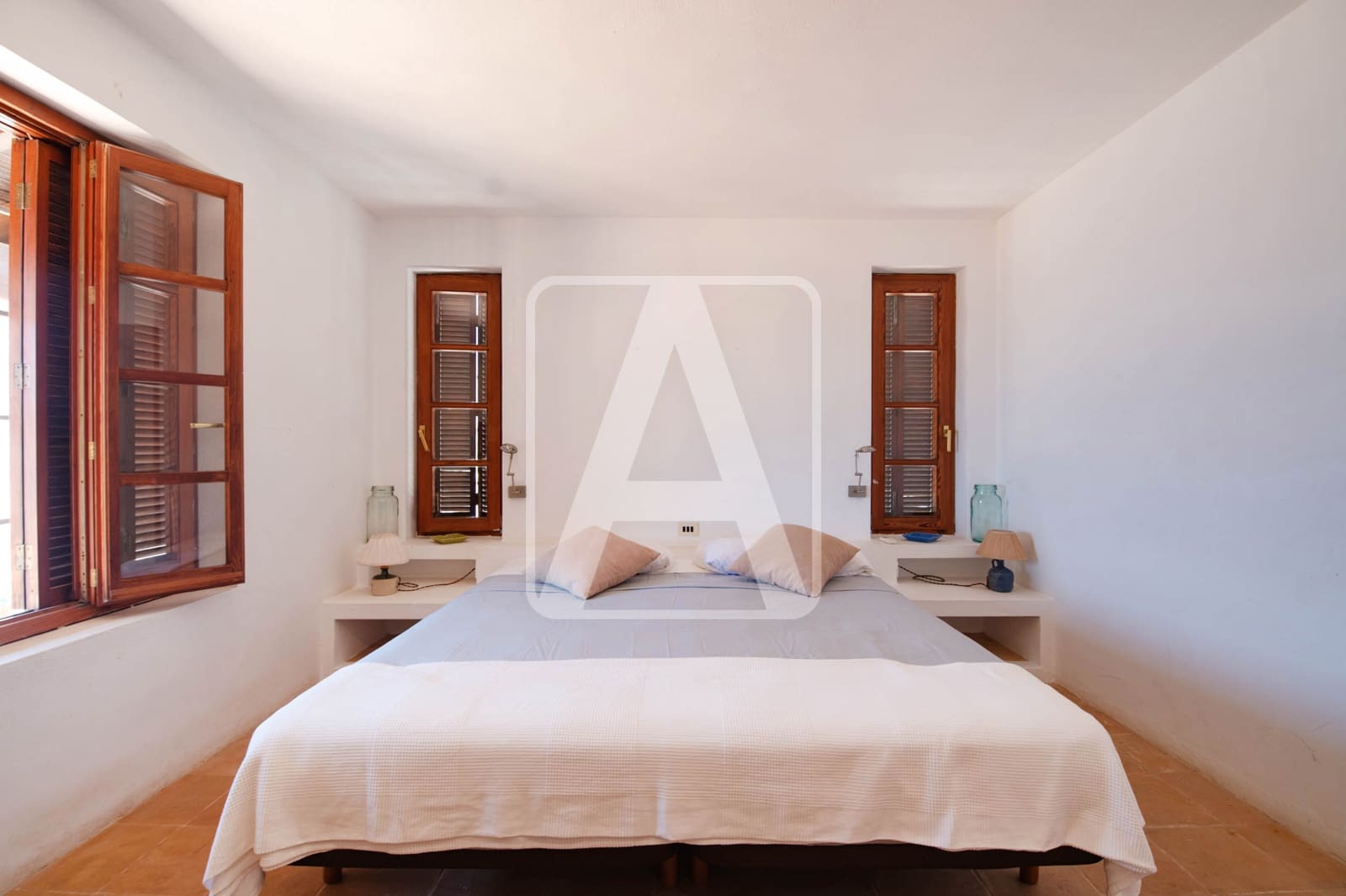 5 bedroom Villa for sale in Moraira with pool garage - € 2,750,000 (Ref: 7737045)