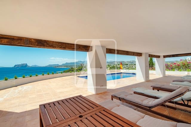 5 bedroom Villa for sale in Moraira, Teulada-Moraira with pool garage - € 2,750,000 (Ref: 7737045)