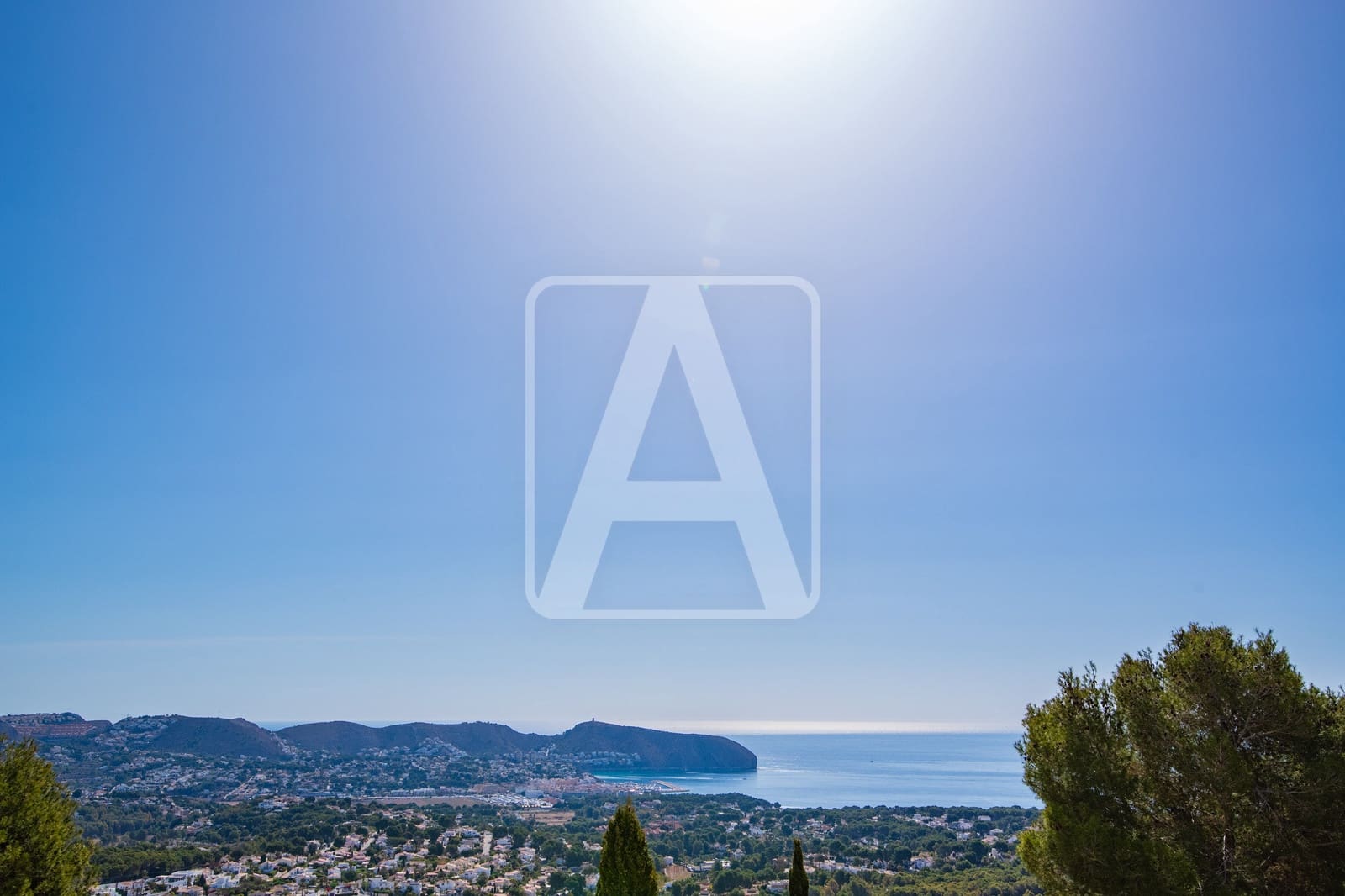 Chalet de 4 habitaciones en Moraira en venta con piscina garaje - 3.950.000 € (Ref: 7819988)