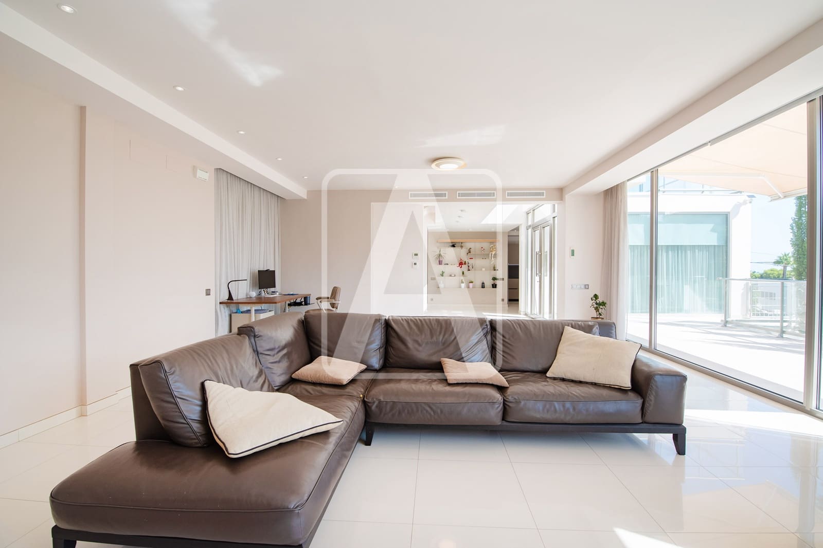 5 quarto Moradia para venda em Calpe / Calp com piscina garagem - 1 980 000 € (Ref: 7847554)