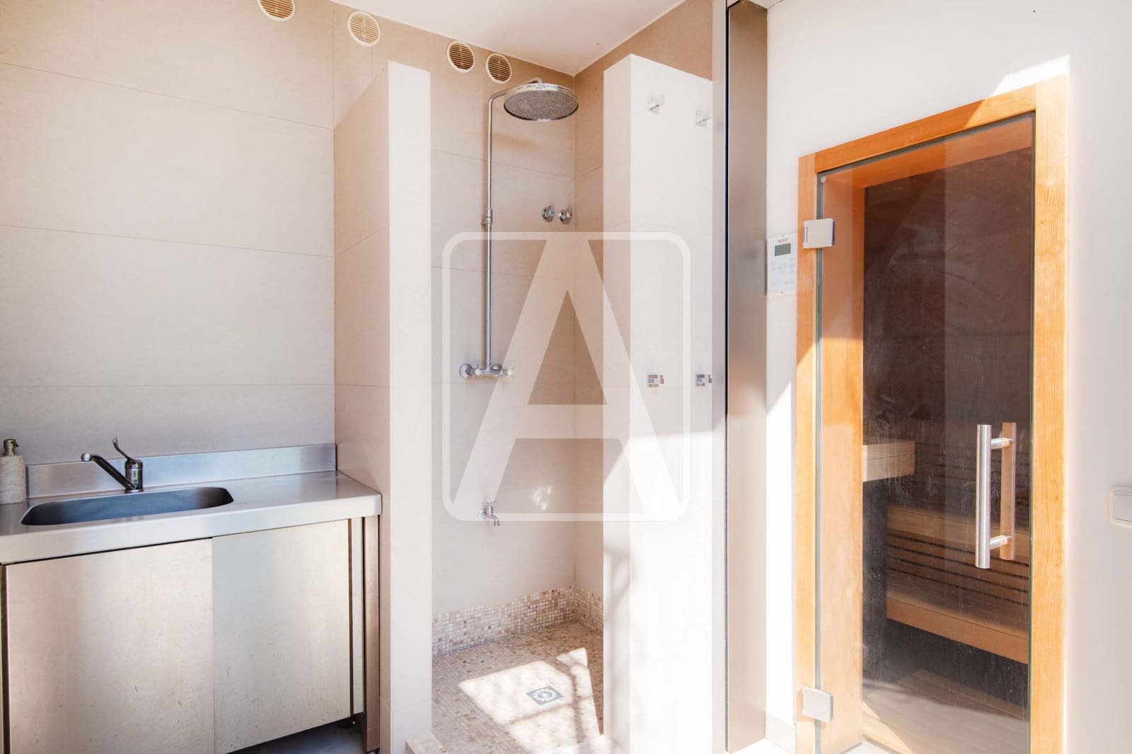 5 quarto Moradia para venda em Calpe / Calp com piscina garagem - 1 980 000 € (Ref: 7847554)