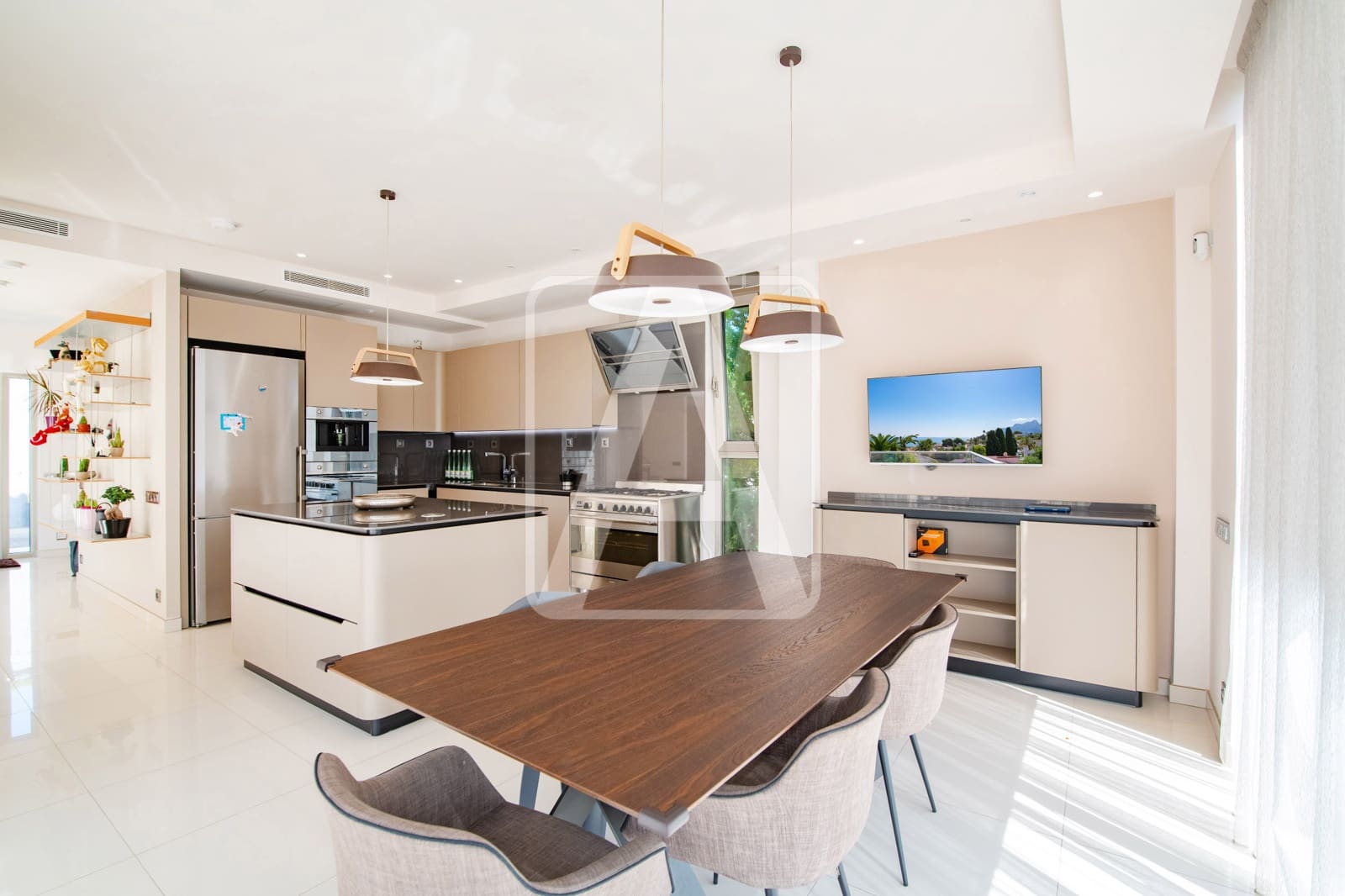 5 quarto Moradia para venda em Calpe / Calp com piscina garagem - 1 980 000 € (Ref: 7847554)