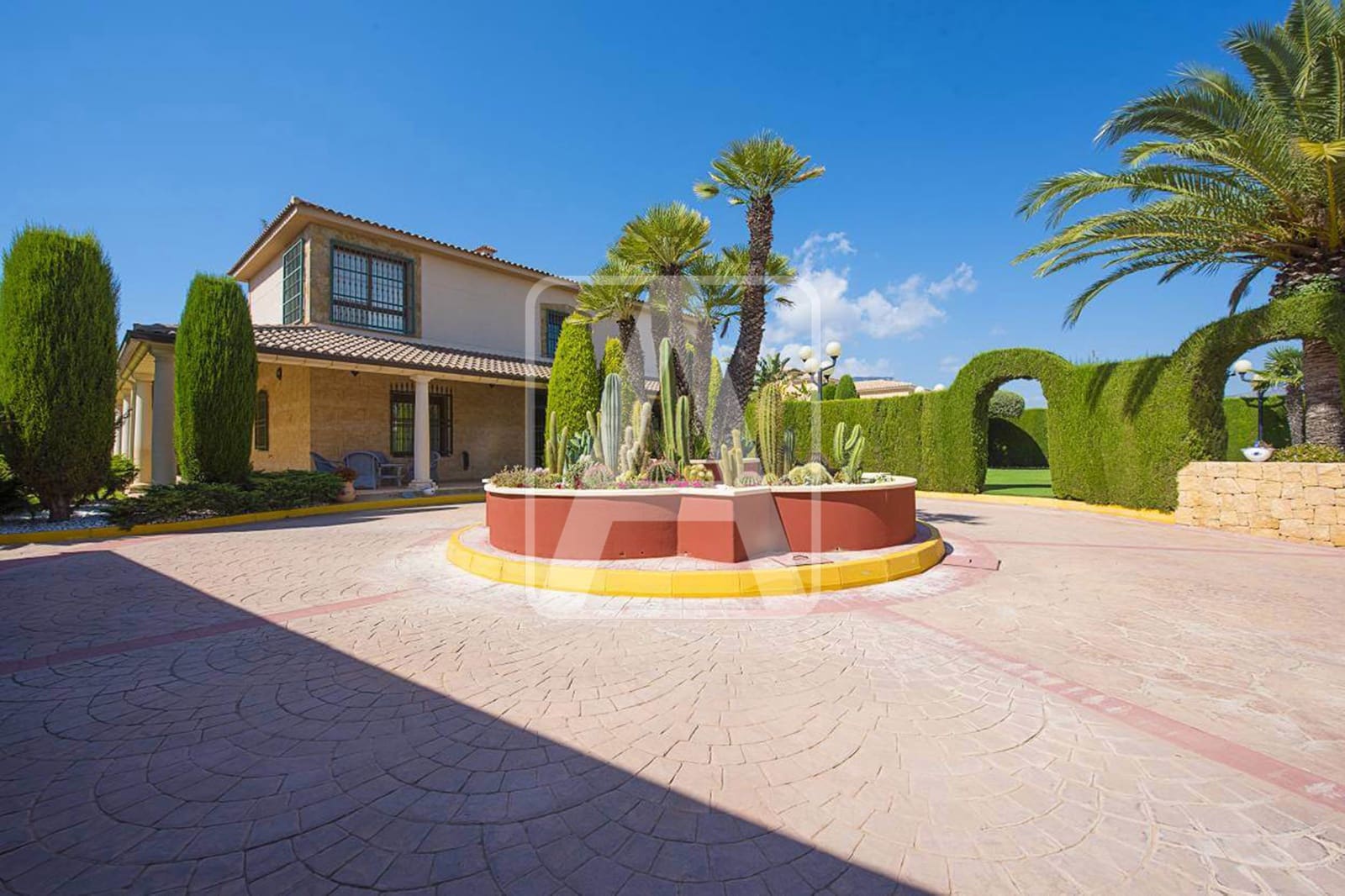 8 slaapkamer Villa te koop in Calpe / Calp met zwembad garage - € 2.375.000 (Ref: 7876734)