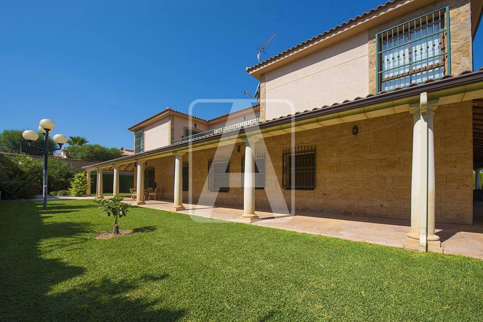 8 slaapkamer Villa te koop in Calpe / Calp met zwembad garage - € 2.375.000 (Ref: 7876734)
