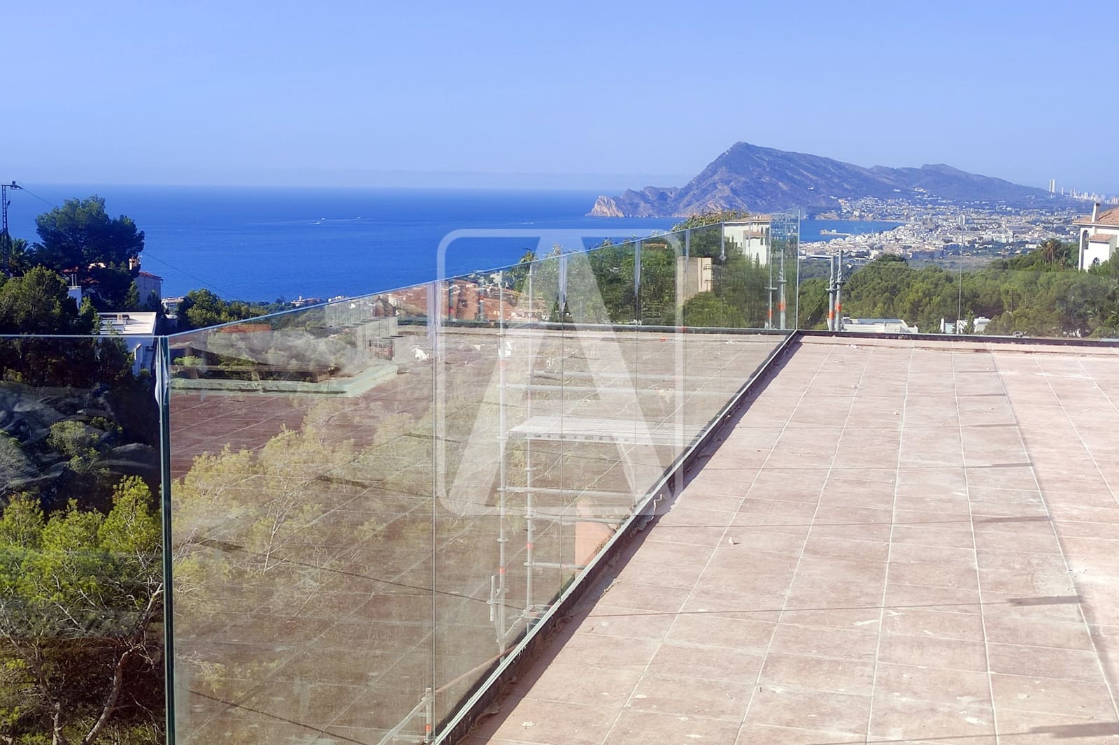 4 bedroom Villa for sale in Altea with garage - € 2,250,000 (Ref: 7888981)