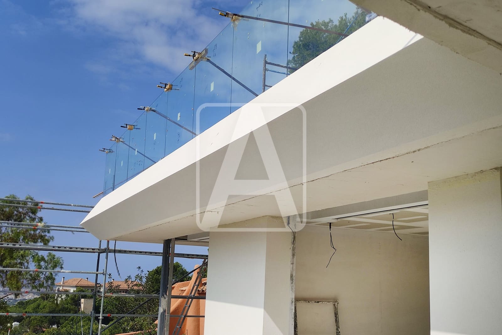 4 bedroom Villa for sale in Altea with garage - € 2,250,000 (Ref: 7888981)