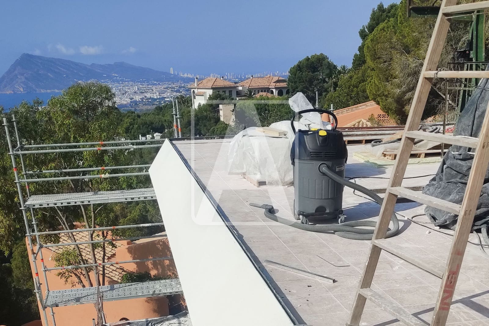 4 bedroom Villa for sale in Altea with garage - € 2,250,000 (Ref: 7888981)