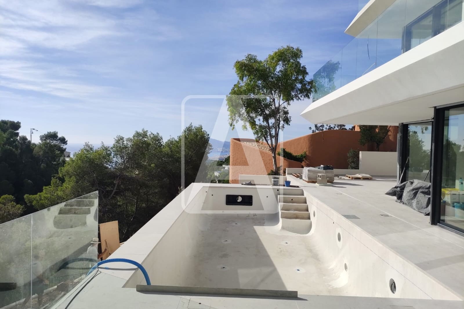 4 bedroom Villa for sale in Altea with garage - € 2,250,000 (Ref: 7888981)