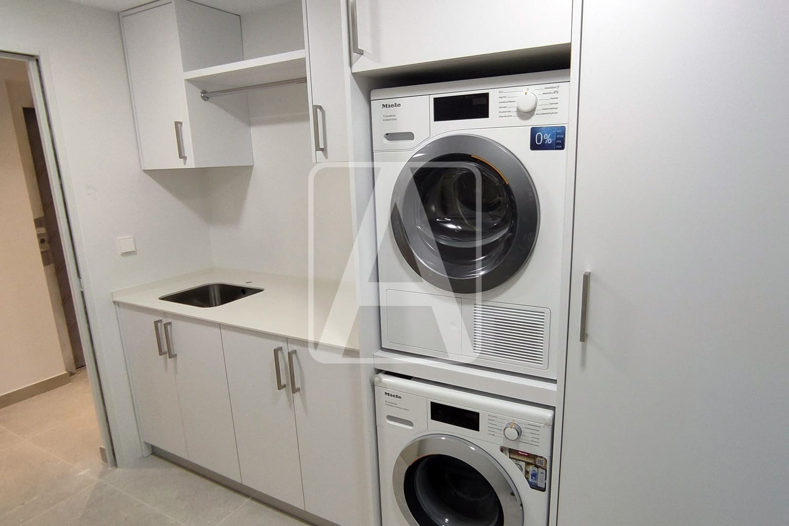 4 makuuhuone Huvila myytävänä paikassa Altea mukana 
autotalli - 2 250 000 € (Ref: 7888981)