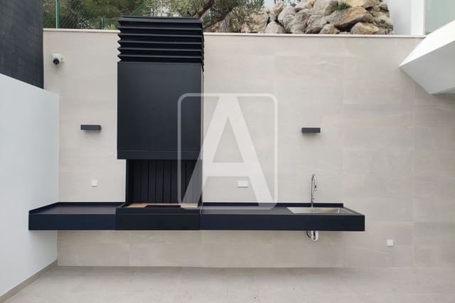 4 bedroom Villa for sale in Altea with garage - € 2,250,000 (Ref: 7888981)