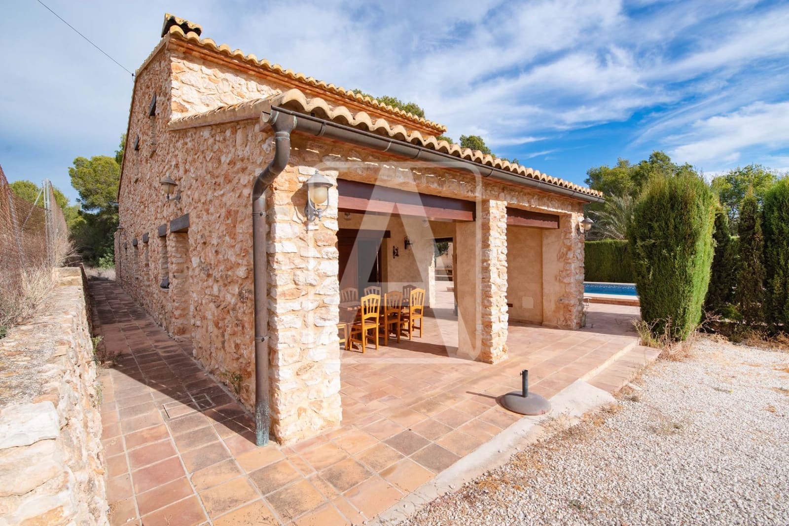 4 sypialnia Finka/Dom wiejski na sprzedaż w Calpe / Calp z basenem garażem - 840 000 € (Ref: 7981653)