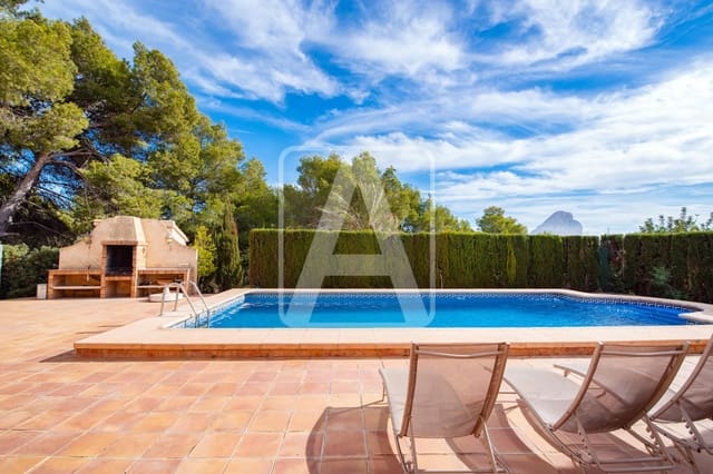 4 soveværelse Finca/Landehus til salg i Calpe / Calp med swimmingpool garage - € 840.000 (Ref: 7981653)