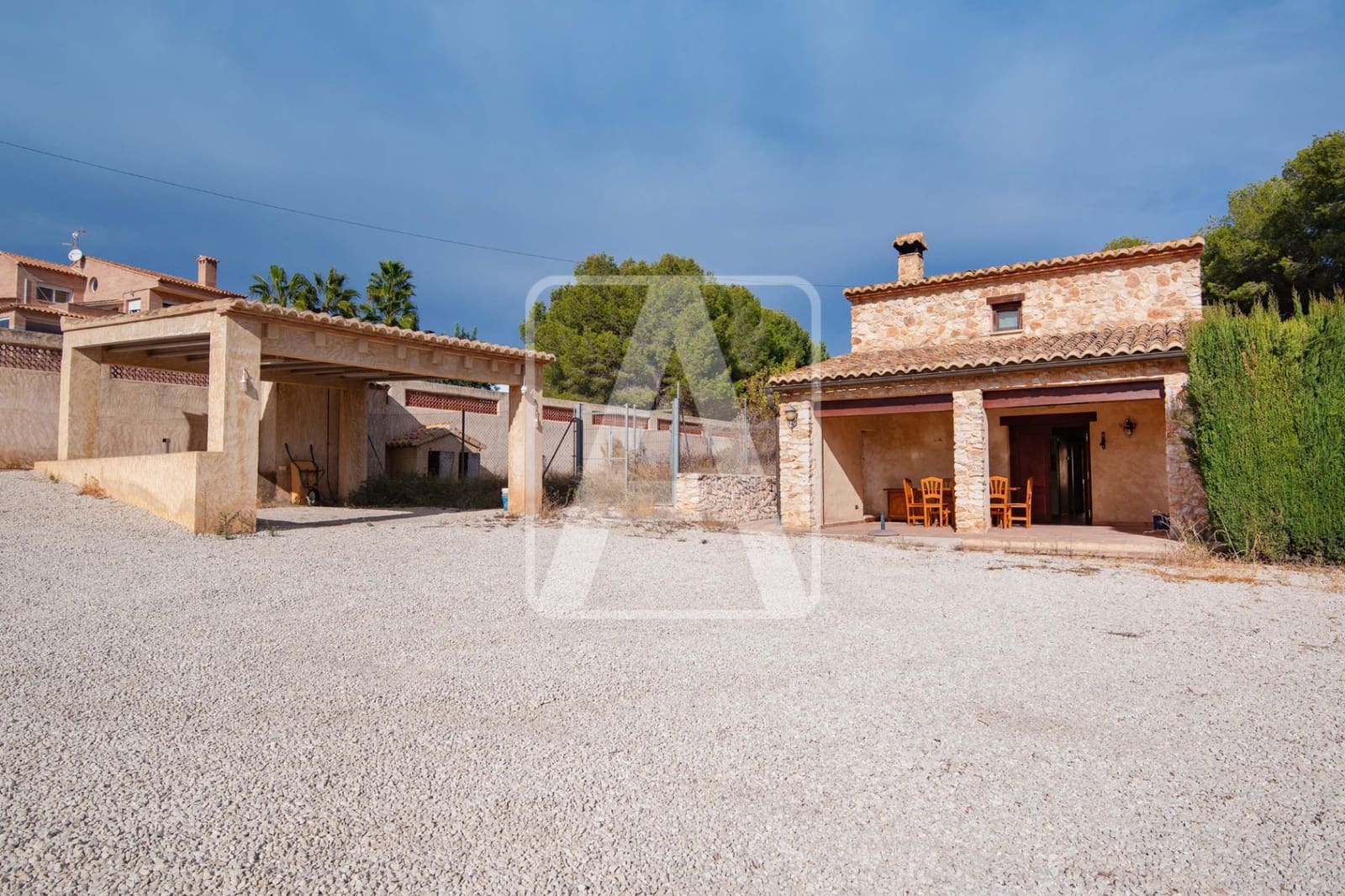 4 sypialnia Finka/Dom wiejski na sprzedaż w Calpe / Calp z basenem garażem - 840 000 € (Ref: 7981653)