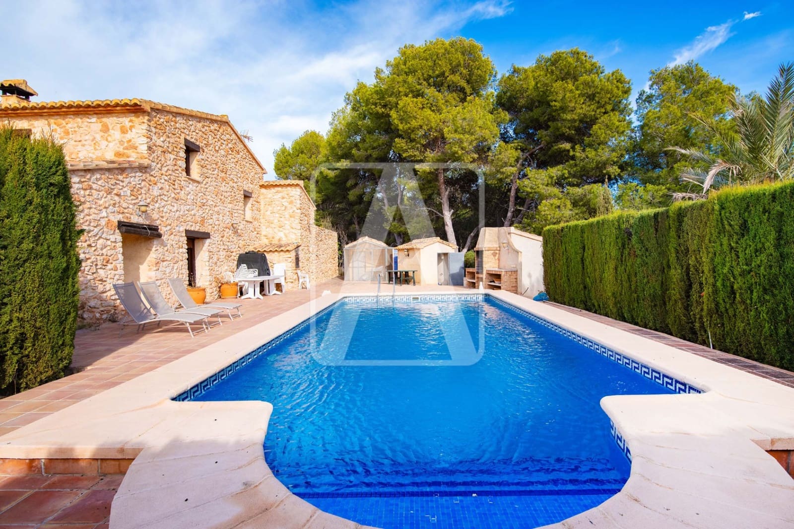 4 sypialnia Finka/Dom wiejski na sprzedaż w Calpe / Calp z basenem garażem - 840 000 € (Ref: 7981653)