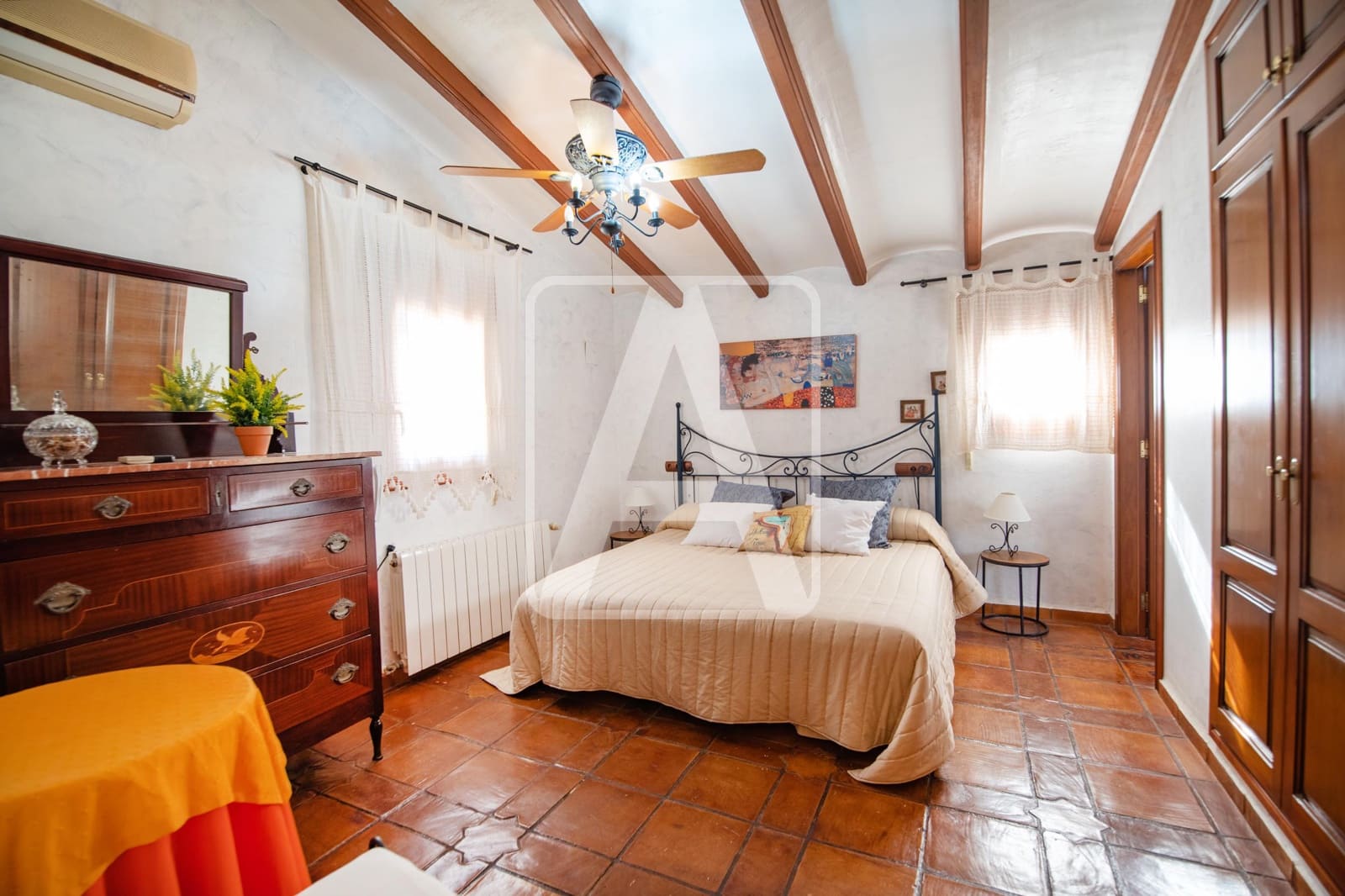 4 sypialnia Finka/Dom wiejski na sprzedaż w Calpe / Calp z basenem garażem - 840 000 € (Ref: 7981653)