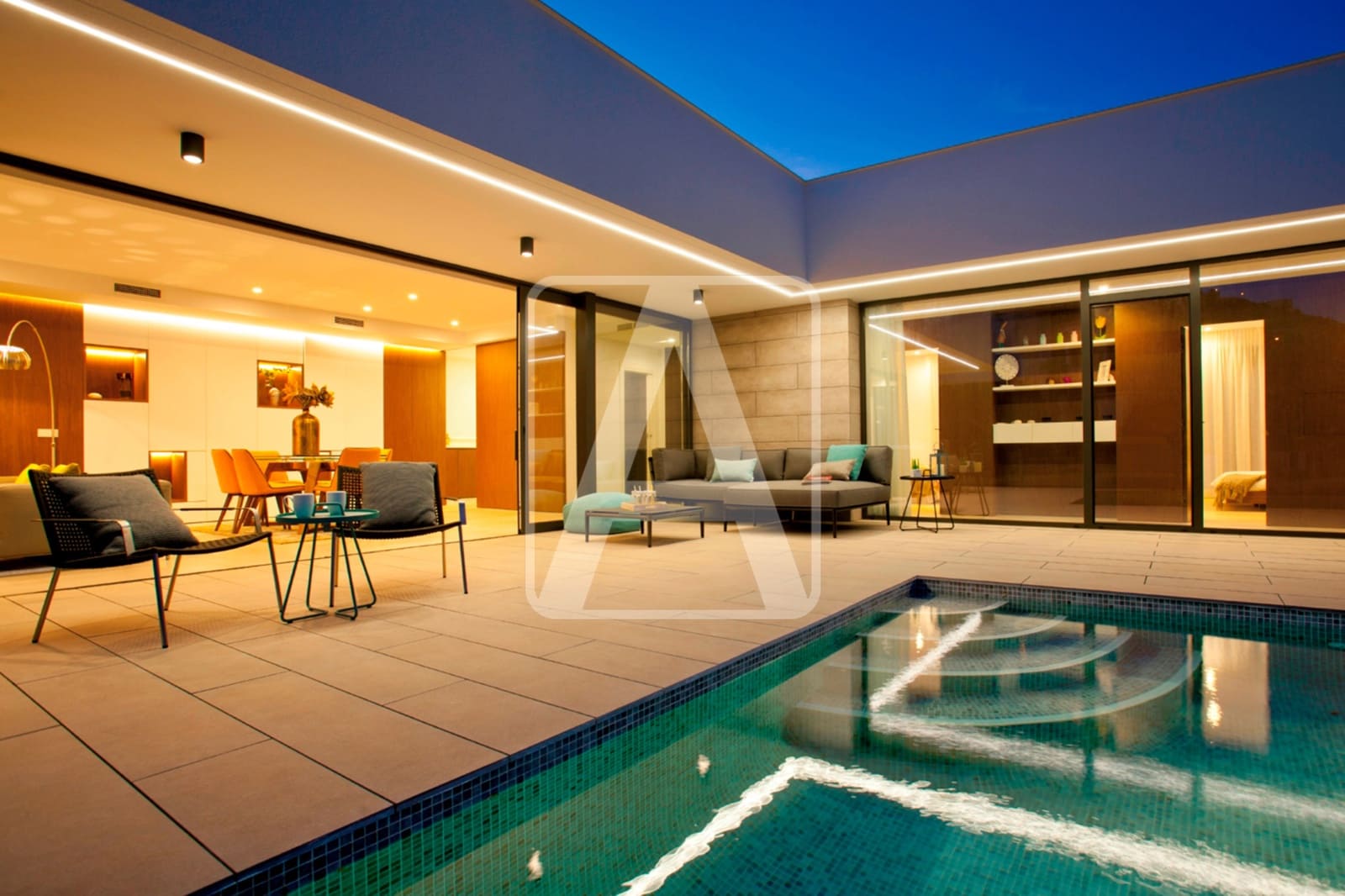 3 bedroom Villa for sale in Cumbre del Sol with pool garage - € 1,602,500 (Ref: 8033901)