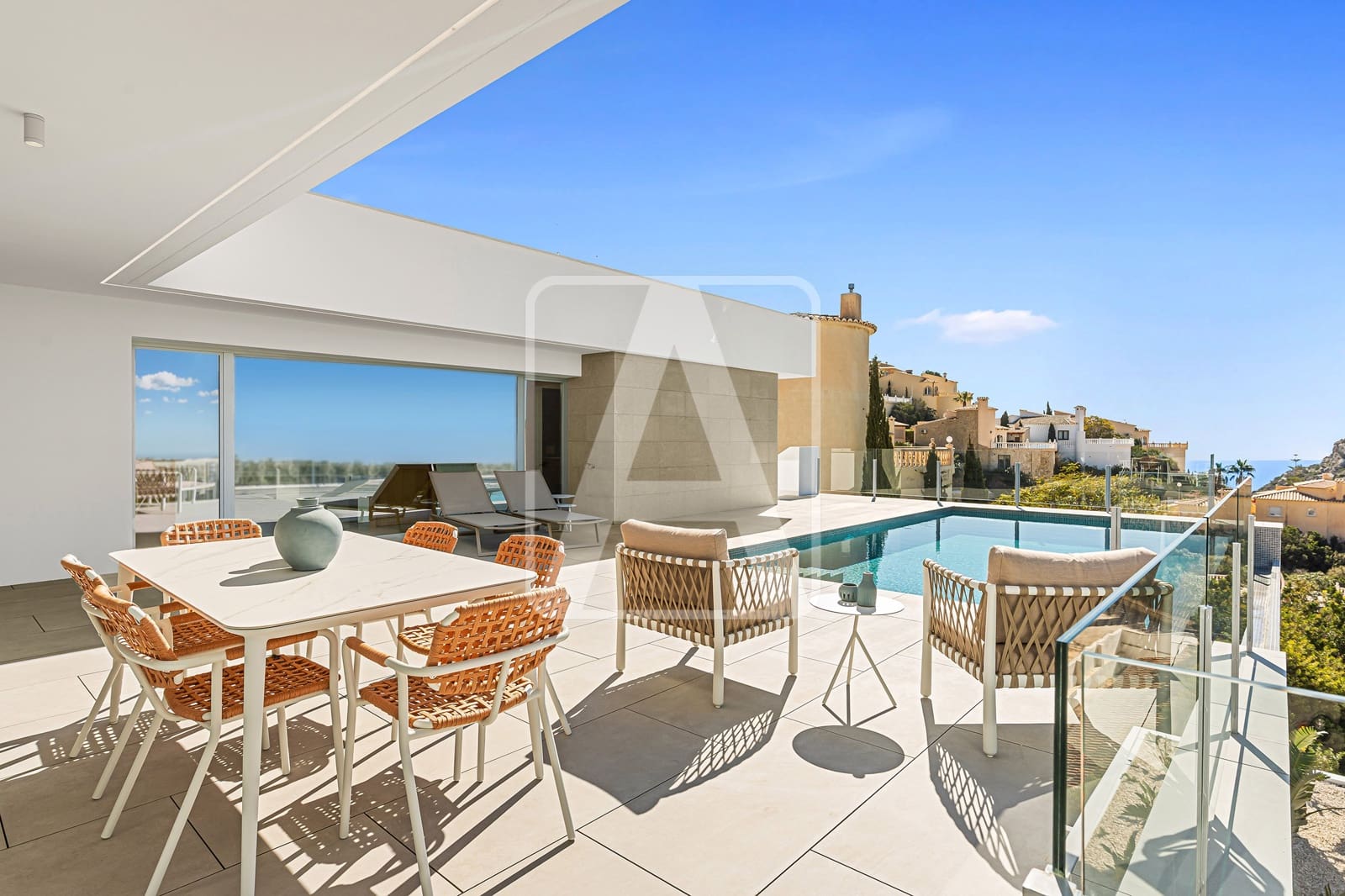 3 slaapkamer Villa te koop in Cumbre del Sol met zwembad garage - € 1.239.000 (Ref: 8033903)