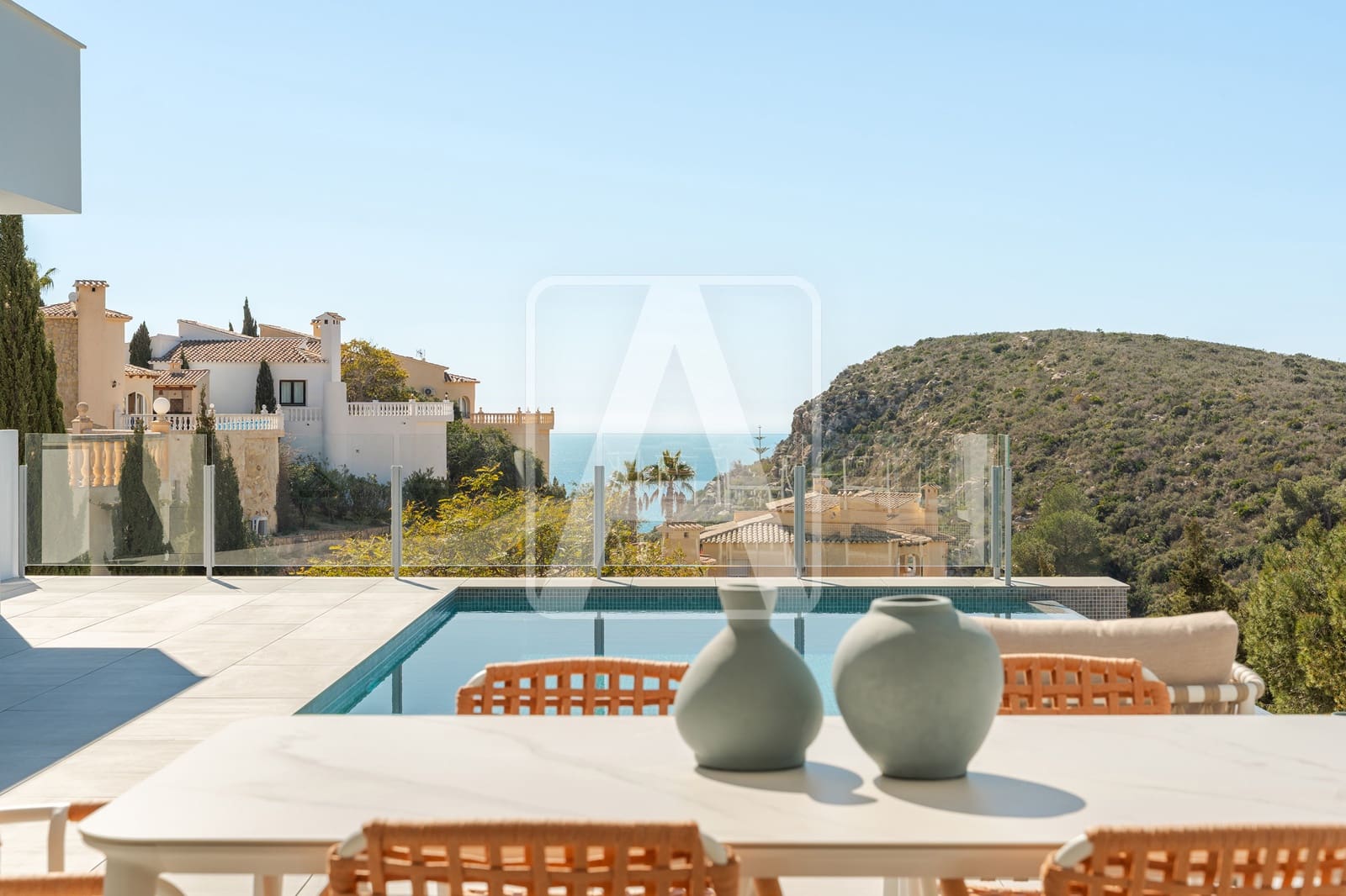 3 slaapkamer Villa te koop in Cumbre del Sol met zwembad garage - € 1.239.000 (Ref: 8033903)