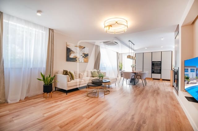 4 Zimmer Villa zu verkaufen in Calpe / Calp mit Pool Garage - 1.090.000 € (Ref: 8084991)