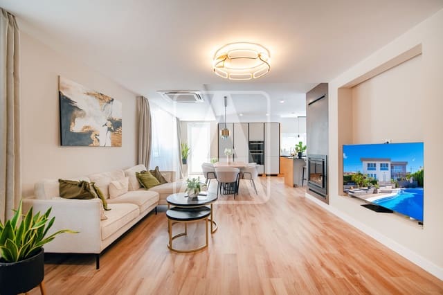 4 Zimmer Villa zu verkaufen in Calpe / Calp mit Pool Garage - 1.090.000 € (Ref: 8084991)