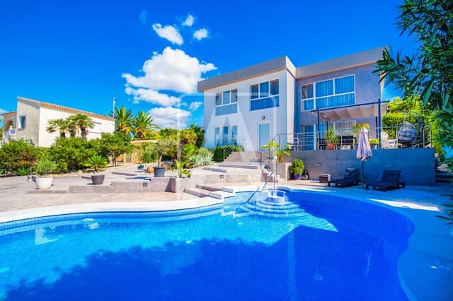 4 Zimmer Villa zu verkaufen in Calpe / Calp mit Pool Garage - 1.090.000 € (Ref: 8084991)