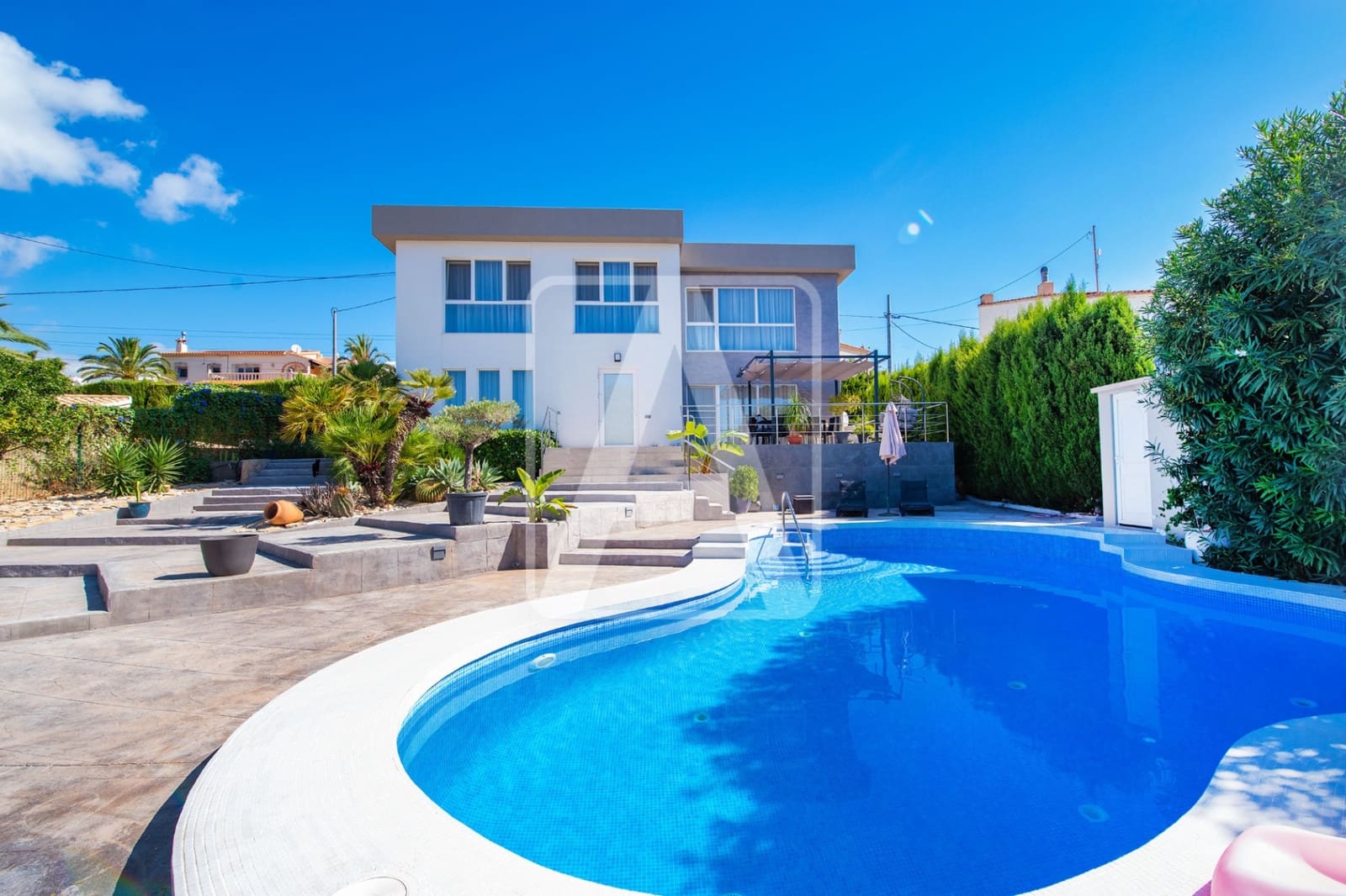 4 Zimmer Villa zu verkaufen in Calpe / Calp mit Pool Garage - 1.090.000 € (Ref: 8084991)