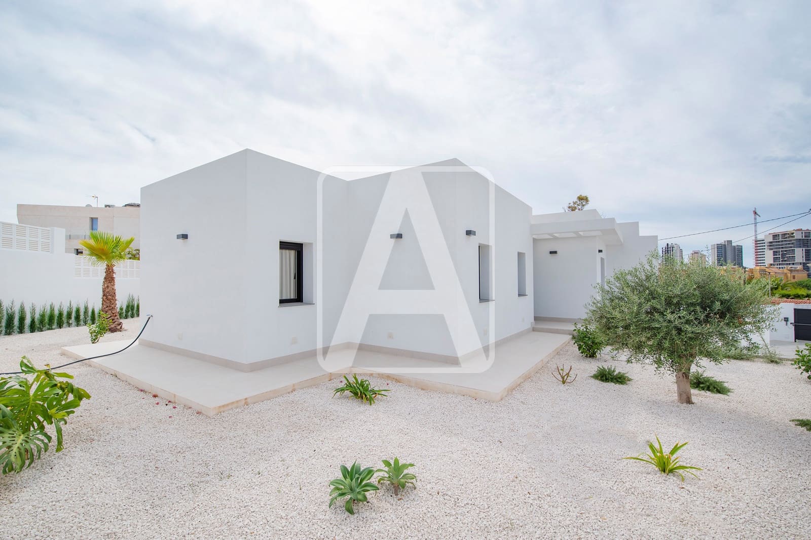 4 slaapkamer Villa te koop in Calpe / Calp met zwembad garage - € 1.150.000 (Ref: 8096231)