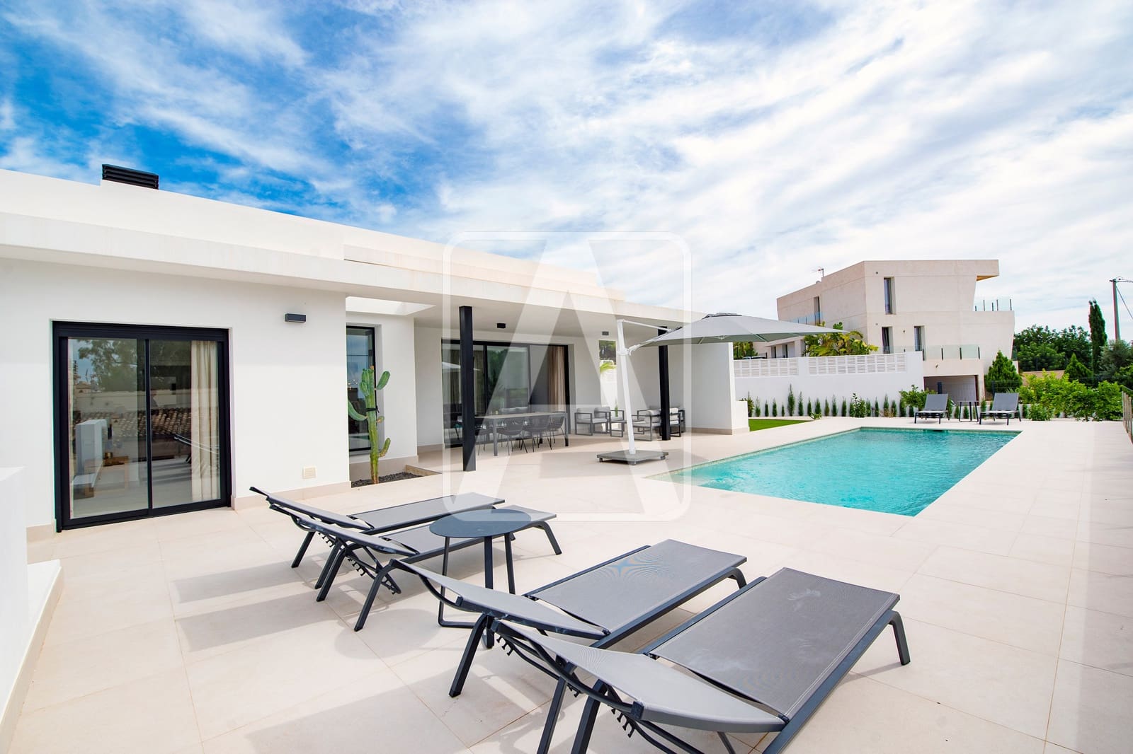 4 slaapkamer Villa te koop in Calpe / Calp met zwembad garage - € 1.150.000 (Ref: 8096231)