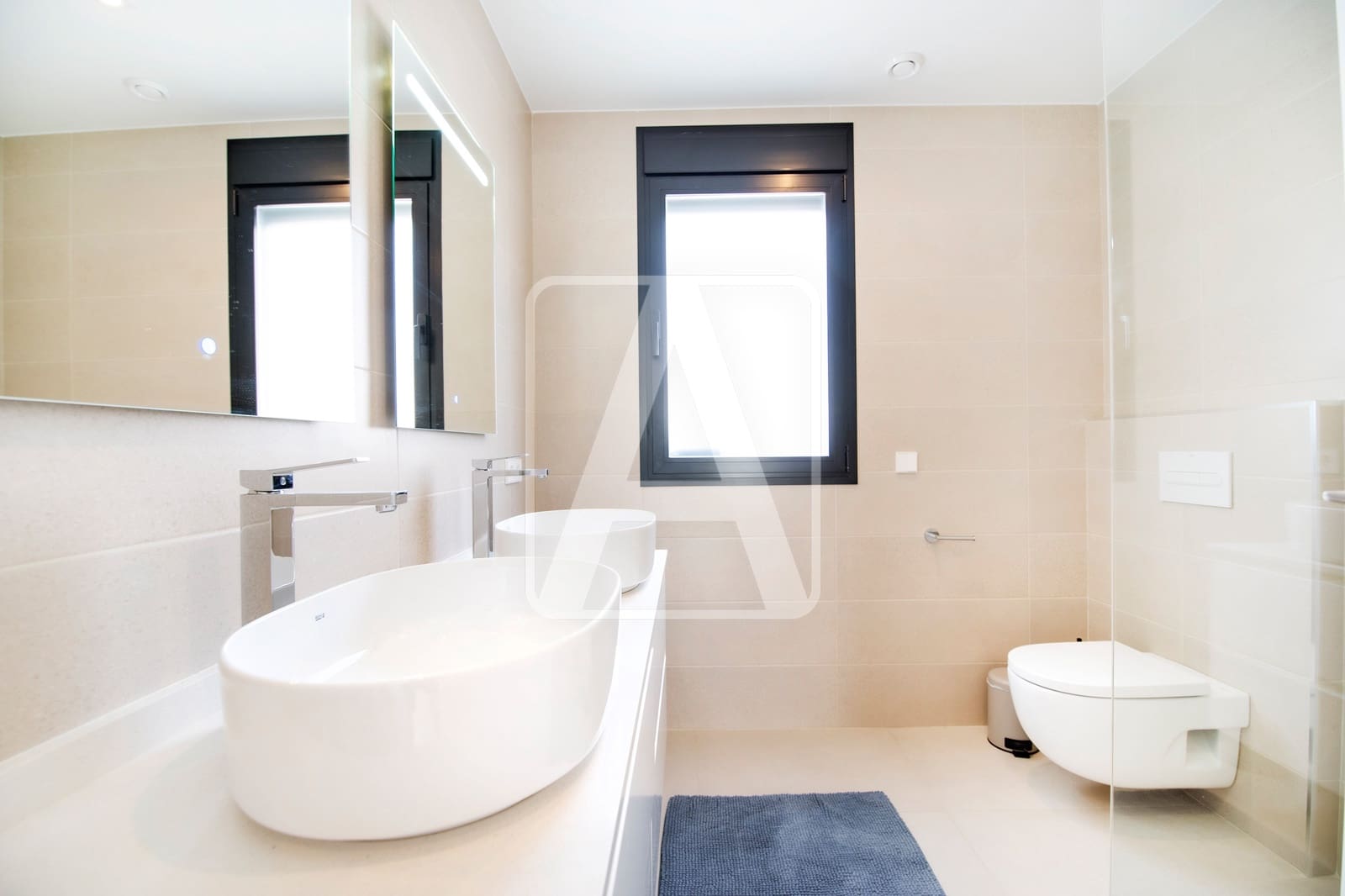 4 bedroom Villa for sale in Calpe / Calp with pool garage - € 1,050,000 (Ref: 8096231)