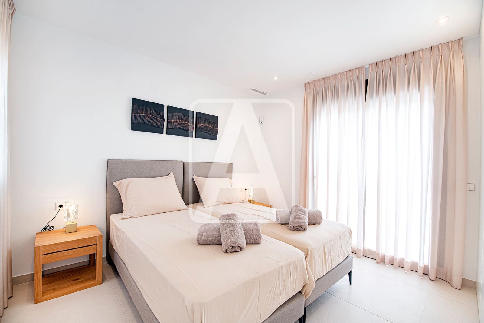 4 bedroom Villa for sale in Calpe / Calp with pool garage - € 1,050,000 (Ref: 8096231)