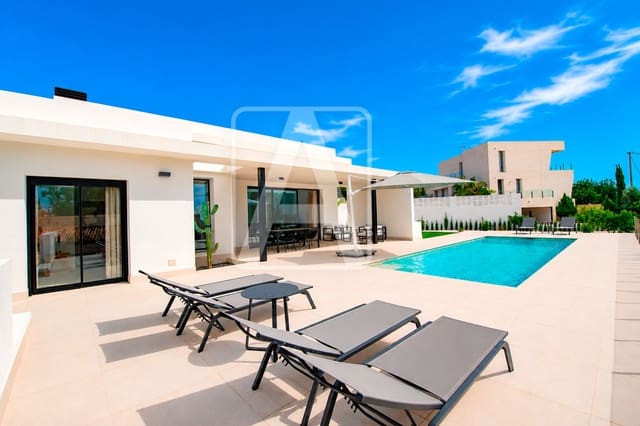 4 soverom Villa til salgs i Calpe / Calp med svømmebasseng garasje - € 1 050 000 (Ref: 8096231)