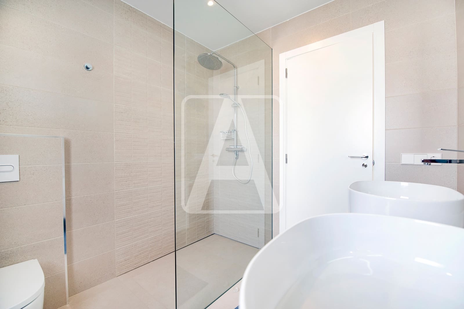 4 bedroom Villa for sale in Calpe / Calp with pool garage - € 1,050,000 (Ref: 8096231)