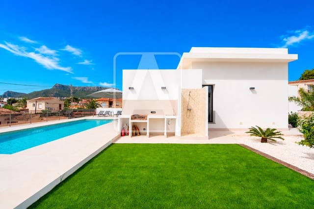 4 soverom Villa til salgs i Calpe / Calp med svømmebasseng garasje - € 1 050 000 (Ref: 8096231)