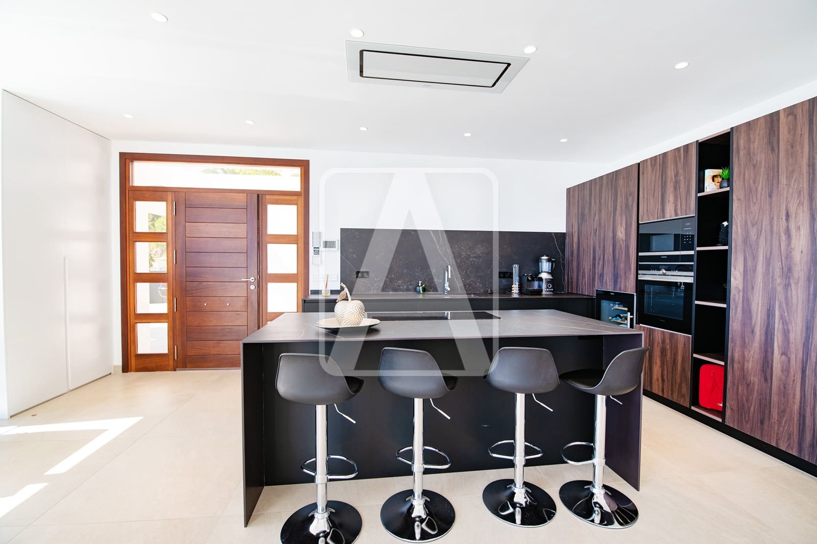 4 bedroom Villa for sale in Benissa with pool garage - € 2,750,000 (Ref: 8223682)