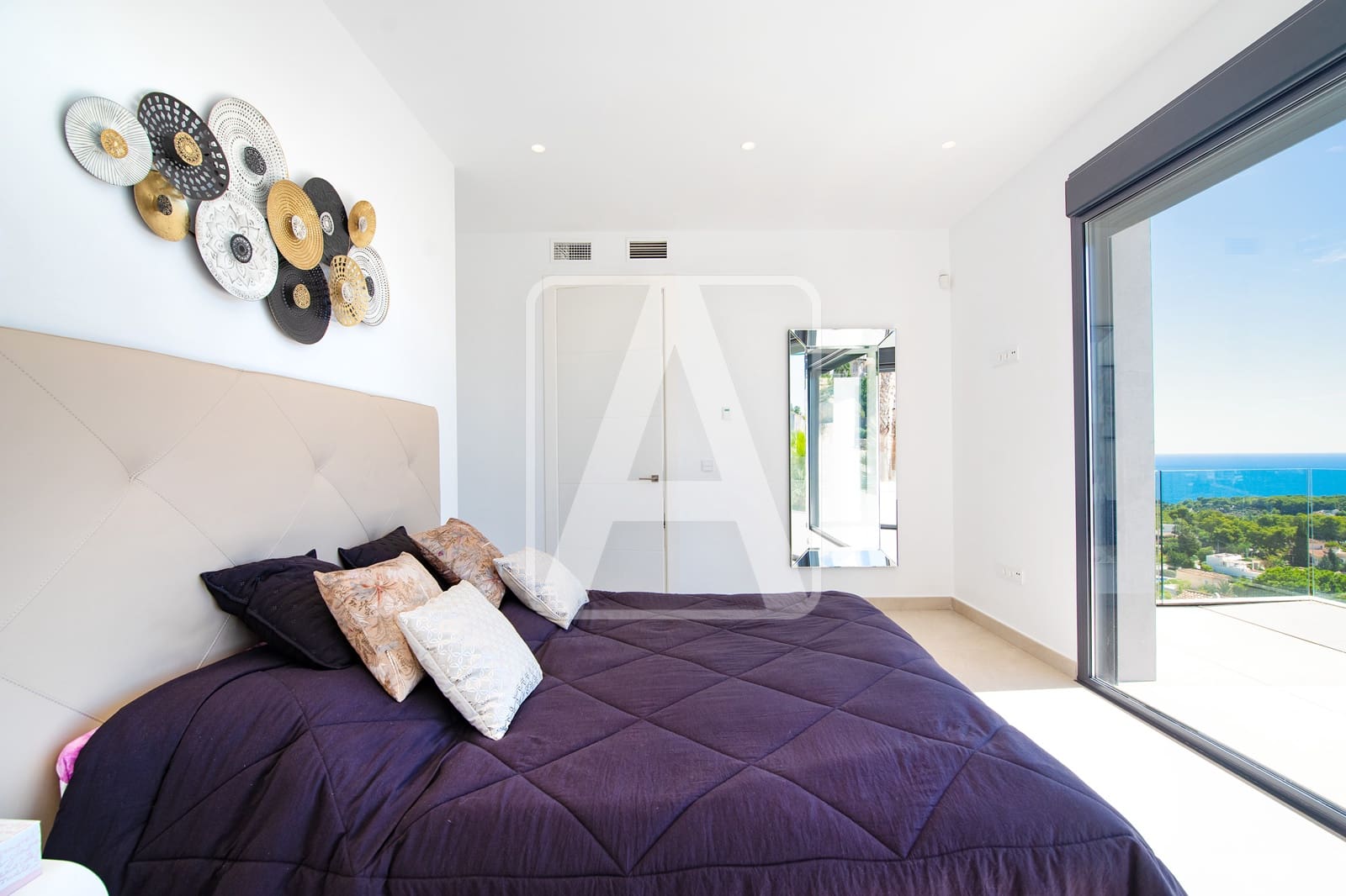 4 bedroom Villa for sale in Benissa with pool garage - € 2,750,000 (Ref: 8223682)