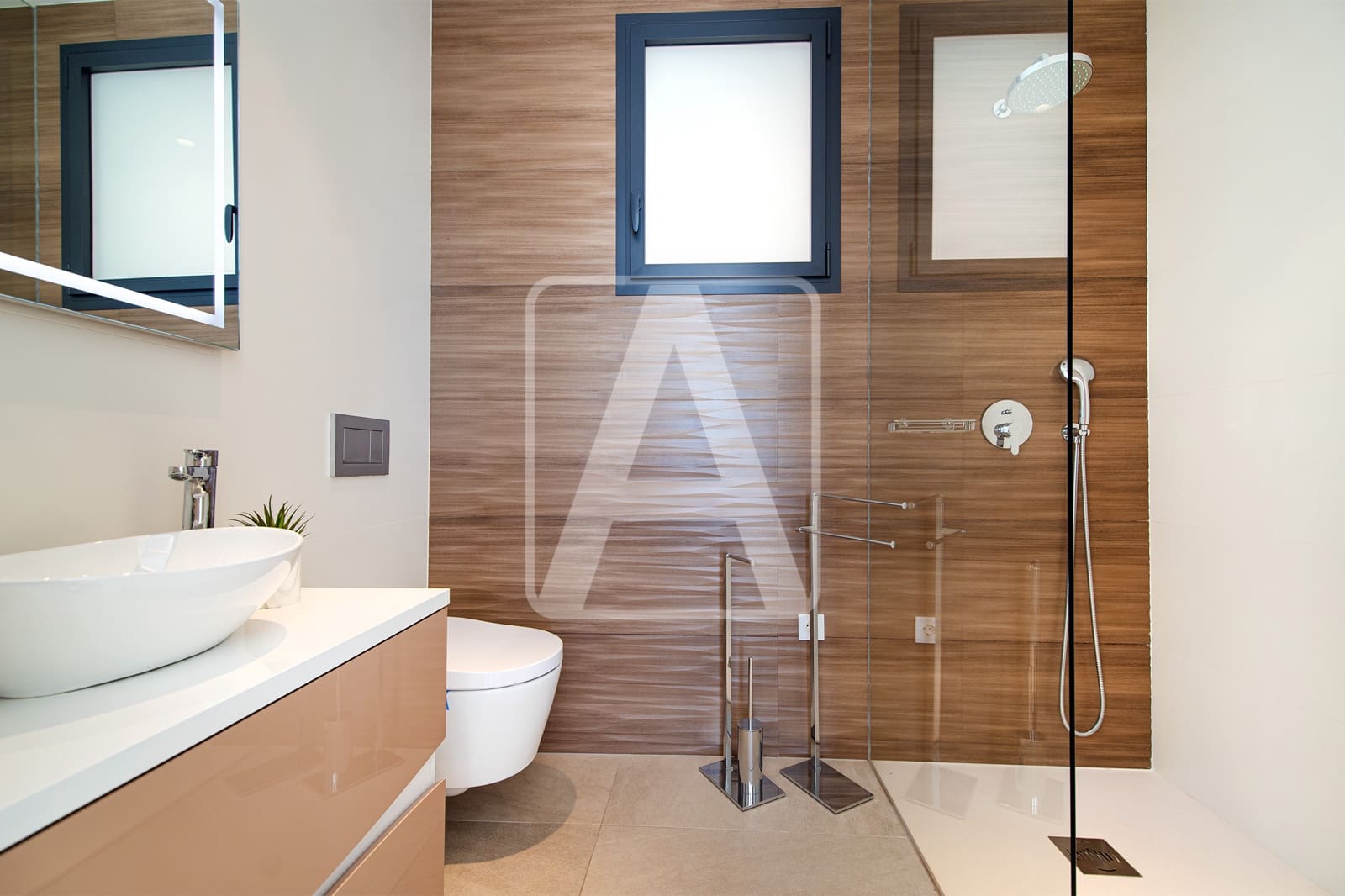 4 bedroom Villa for sale in Benissa with pool garage - € 2,750,000 (Ref: 8223682)