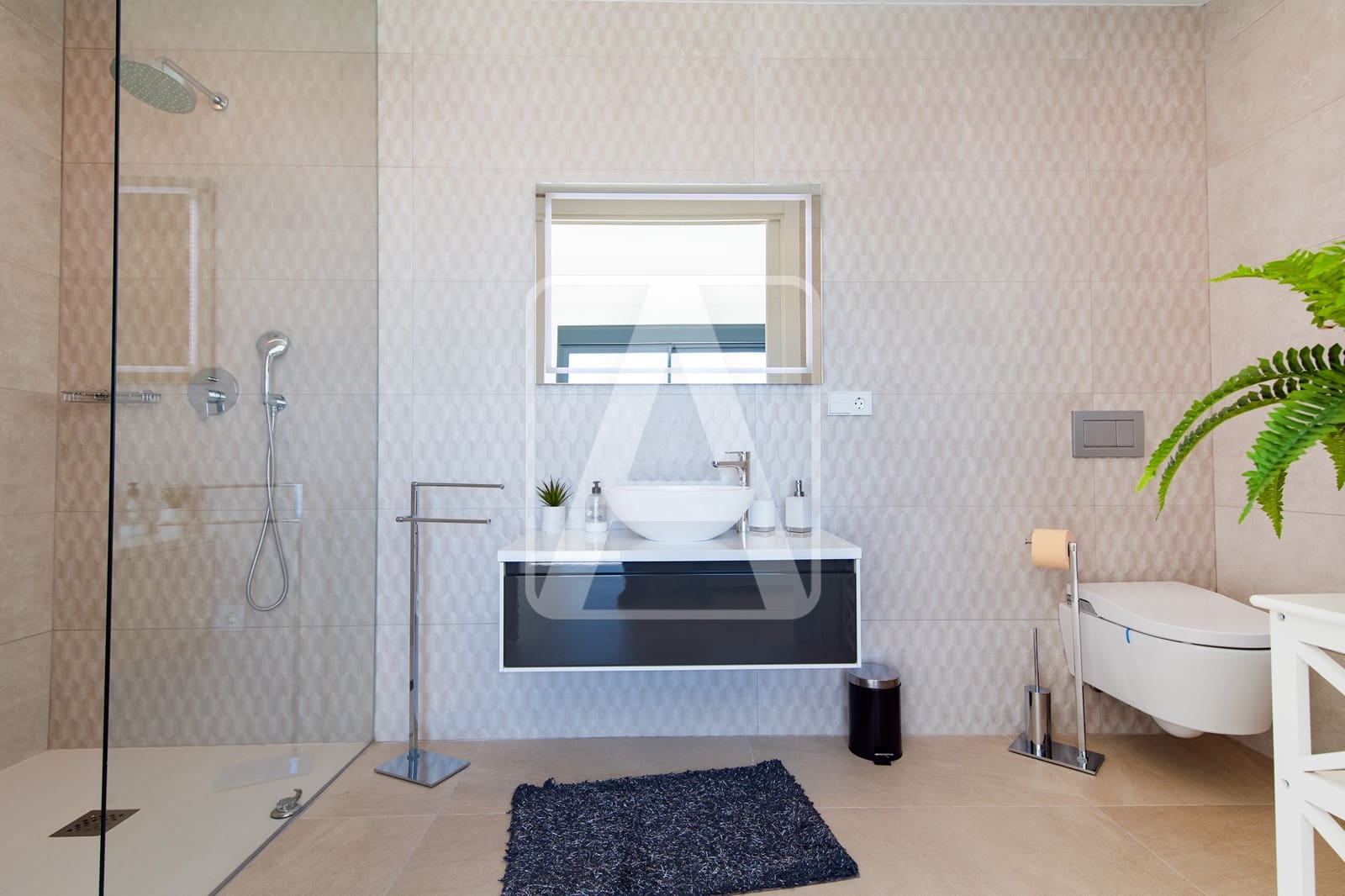 4 bedroom Villa for sale in Benissa with pool garage - € 2,750,000 (Ref: 8223682)