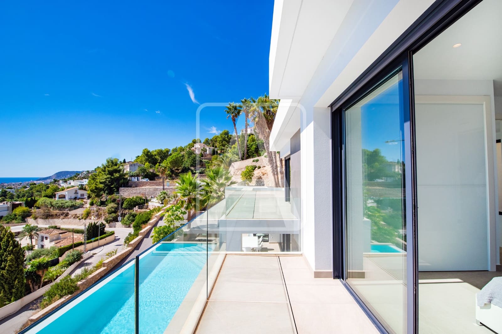 4 bedroom Villa for sale in Benissa with pool garage - € 2,750,000 (Ref: 8223682)