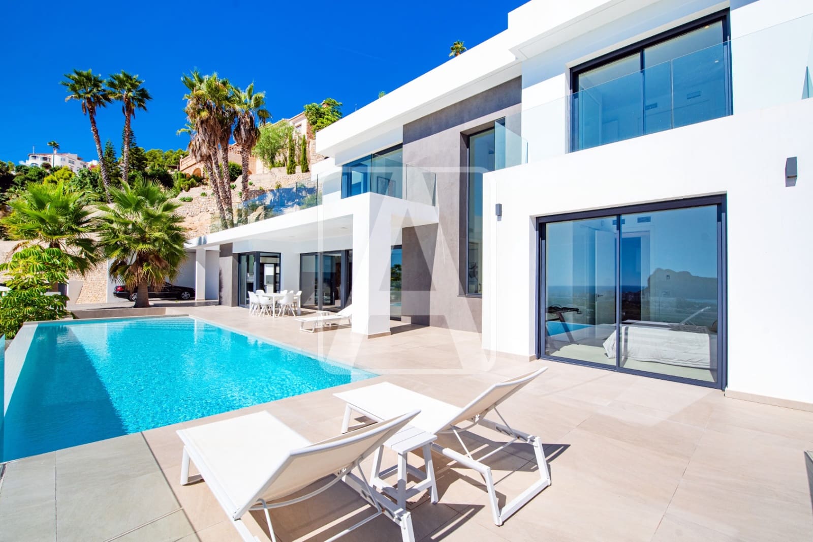 4 bedroom Villa for sale in Benissa with pool garage - € 2,750,000 (Ref: 8223682)