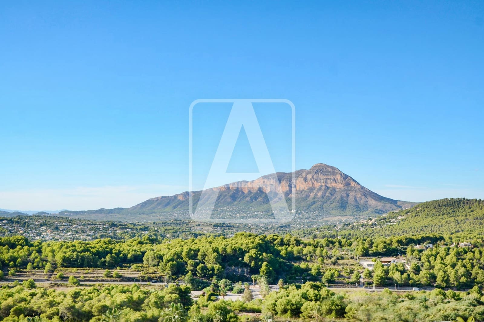 3 makuuhuone Huvila myytävänä paikassa Javea / Xabia mukana uima-altaan 
autotalli - 945 000 € (Ref: 8297280)