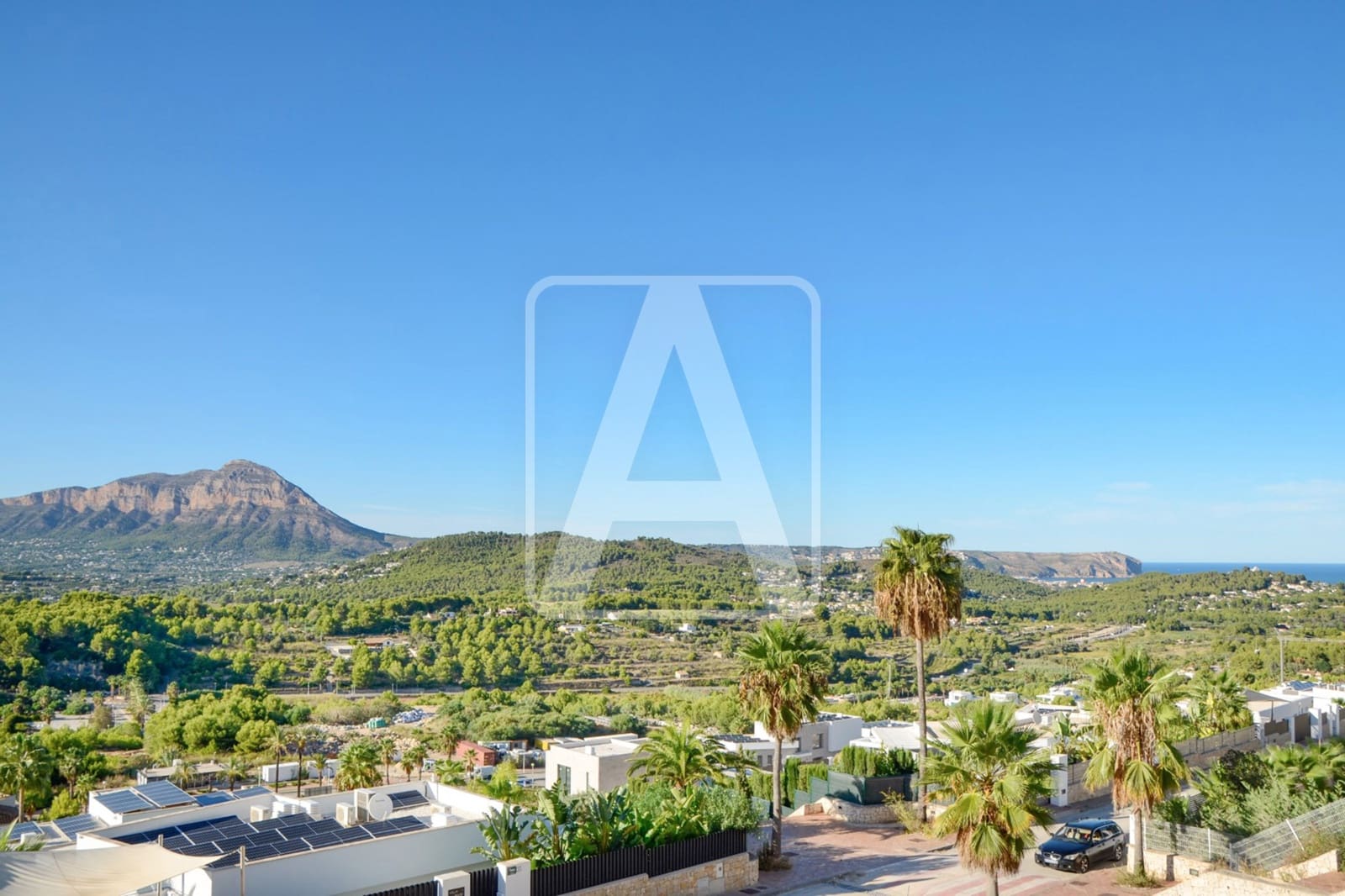 3 bedroom Villa for sale in Javea / Xabia with pool garage - € 945,000 (Ref: 8307881)